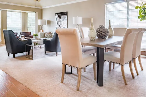 Staging Tips: Creating an Inviting Space 2 f652e2 de27cee3a3384bebbc19aee7446120damv2